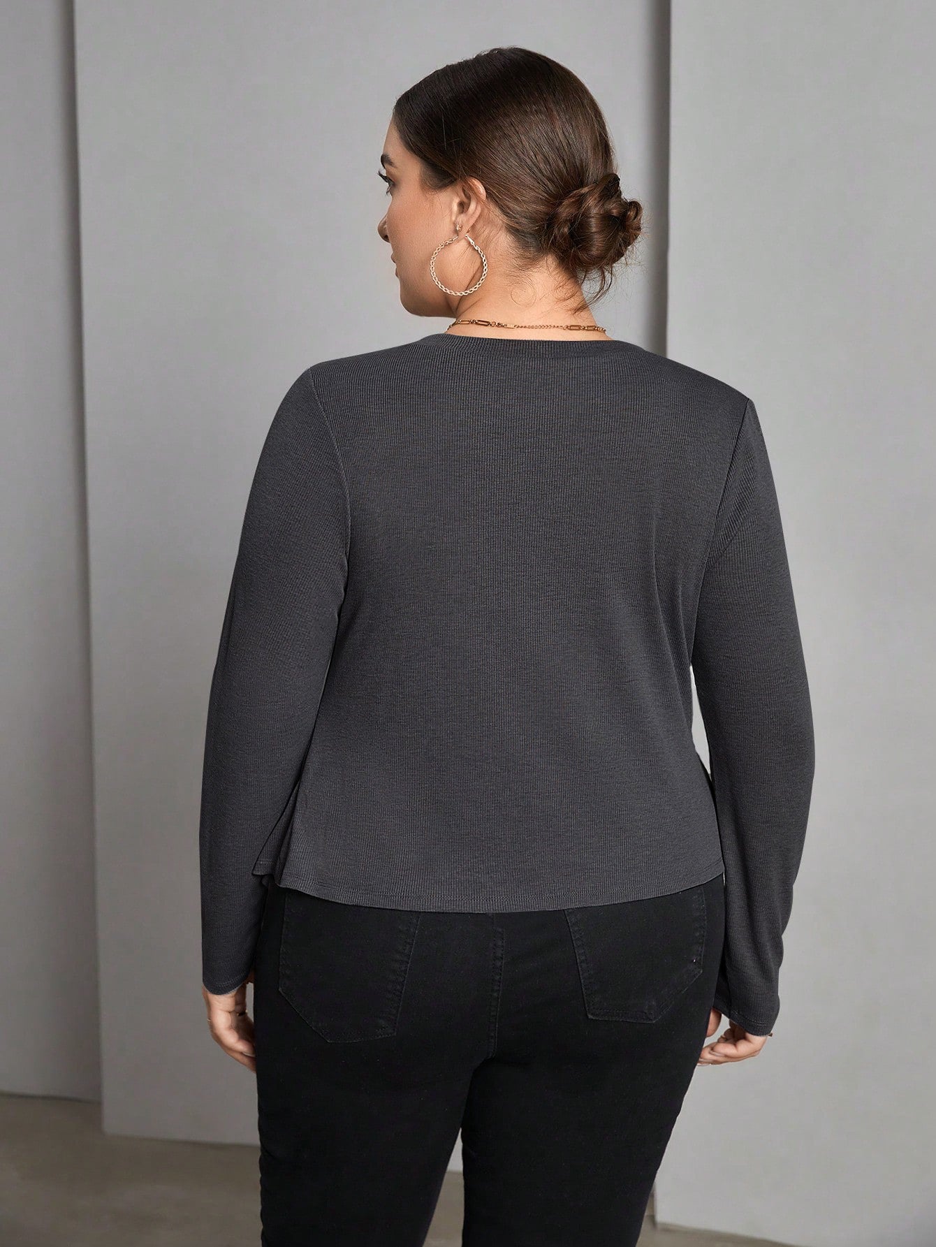 Woochic Haut grande taille col en rond irrégulier fente coupe ajustée