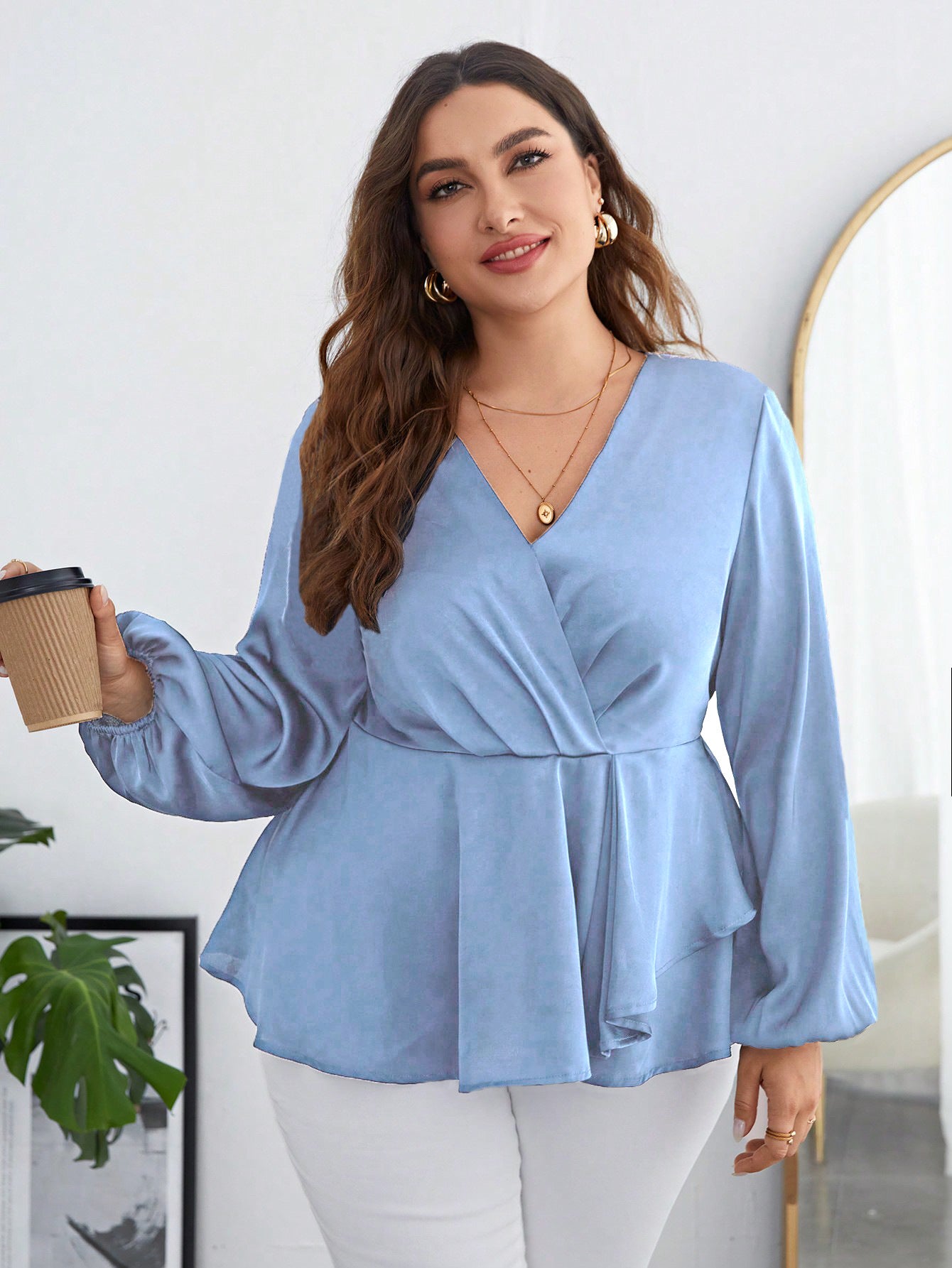 Woochic Haut grande taille en mousseline col en V manches bouffantes cintrée