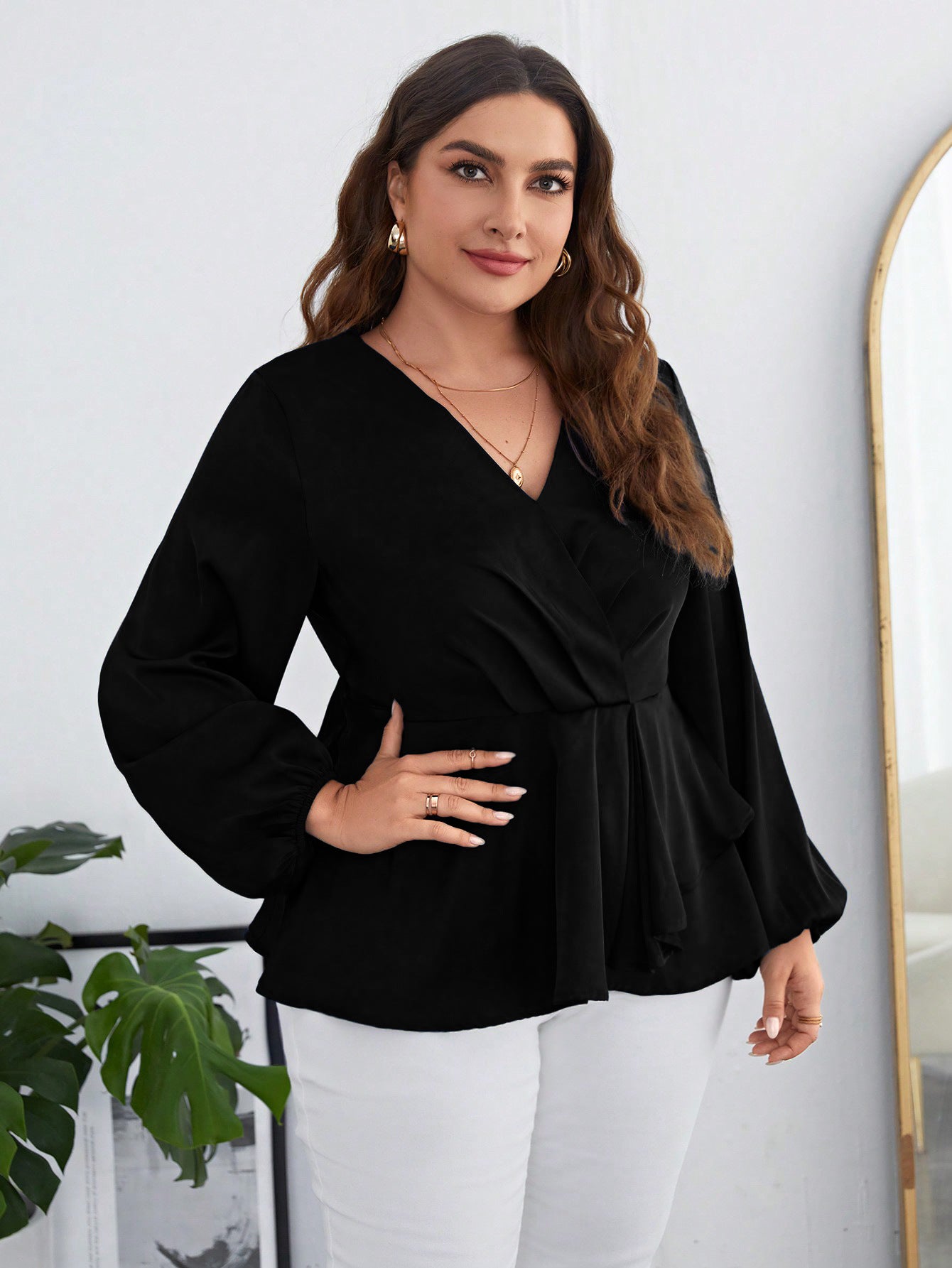 Woochic Haut grande taille en mousseline col en V manches bouffantes cintrée