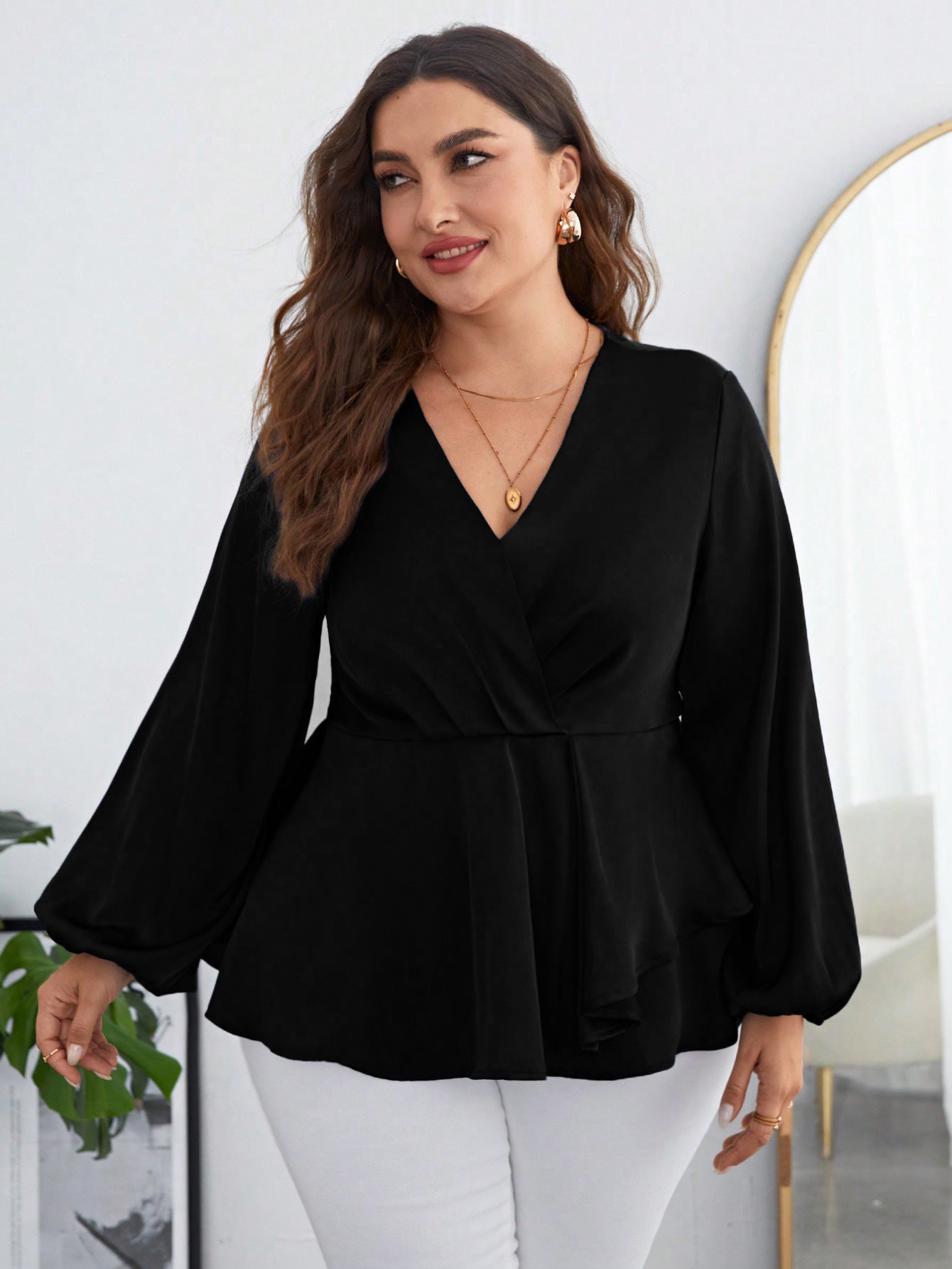 Woochic Haut grande taille en mousseline col en V manches bouffantes cintrée