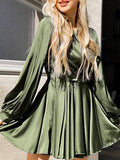 Woochic mini-robe trapèze satin avec ceinture v-cou manches longues doux cocktail Vert armée S