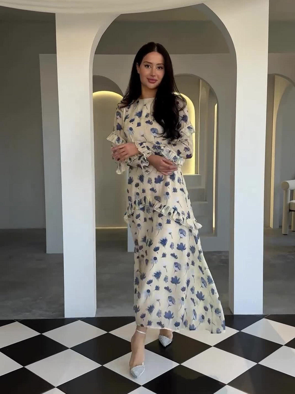 Woochic robe à manches longues col en rond imprimée florale dentelle