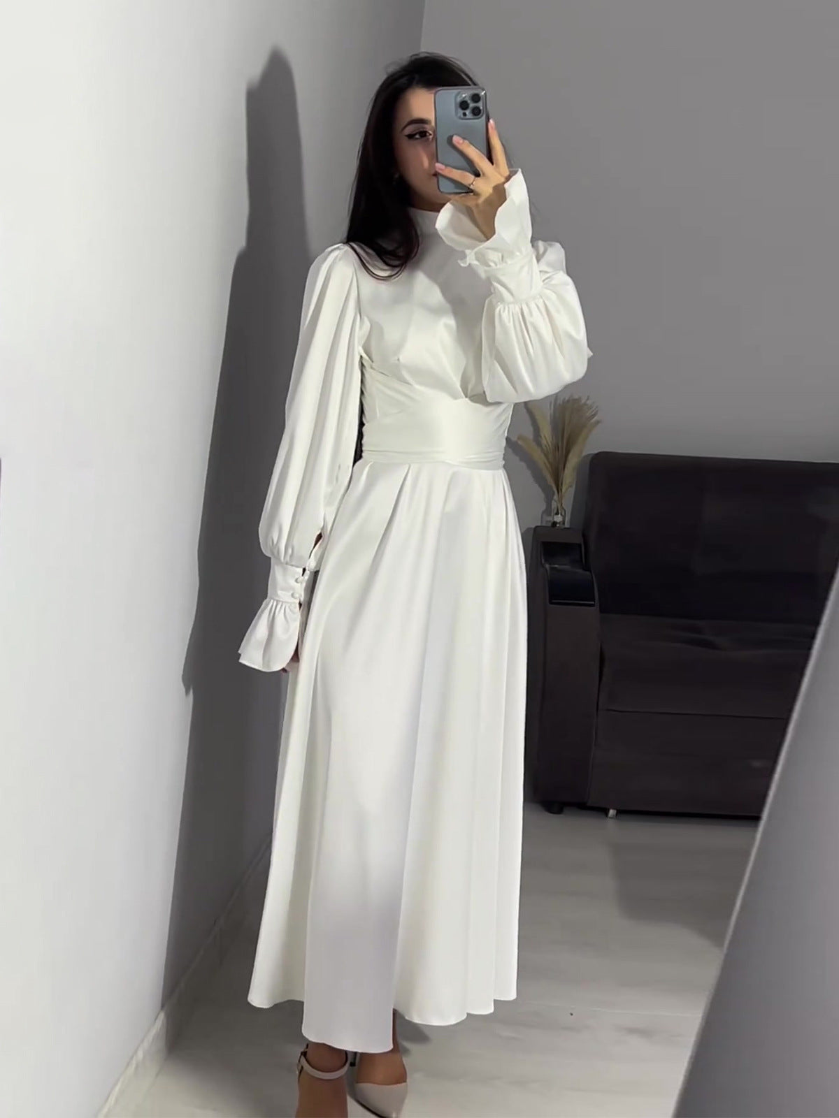 Woochic robe à manches longues col mi-haut à volants blanc S