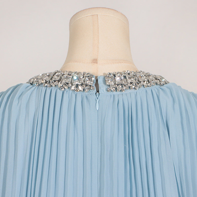 Woochic robe à plumes col rond strass plissée couture