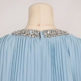 Woochic robe à plumes col rond strass plissée couture