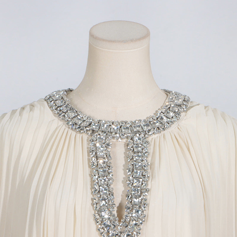 Woochic robe à plumes col rond strass plissée couture