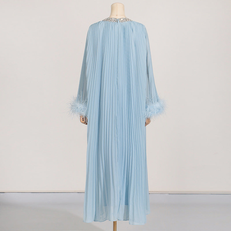 Woochic robe à plumes col rond strass plissée couture