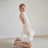 Woochic robe à plumes dos nu paillettes scintillants manches évasées