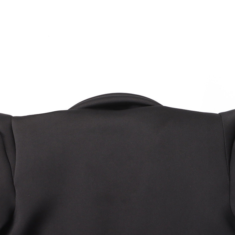 Woochic robe blazer col en V cintrée strass, design