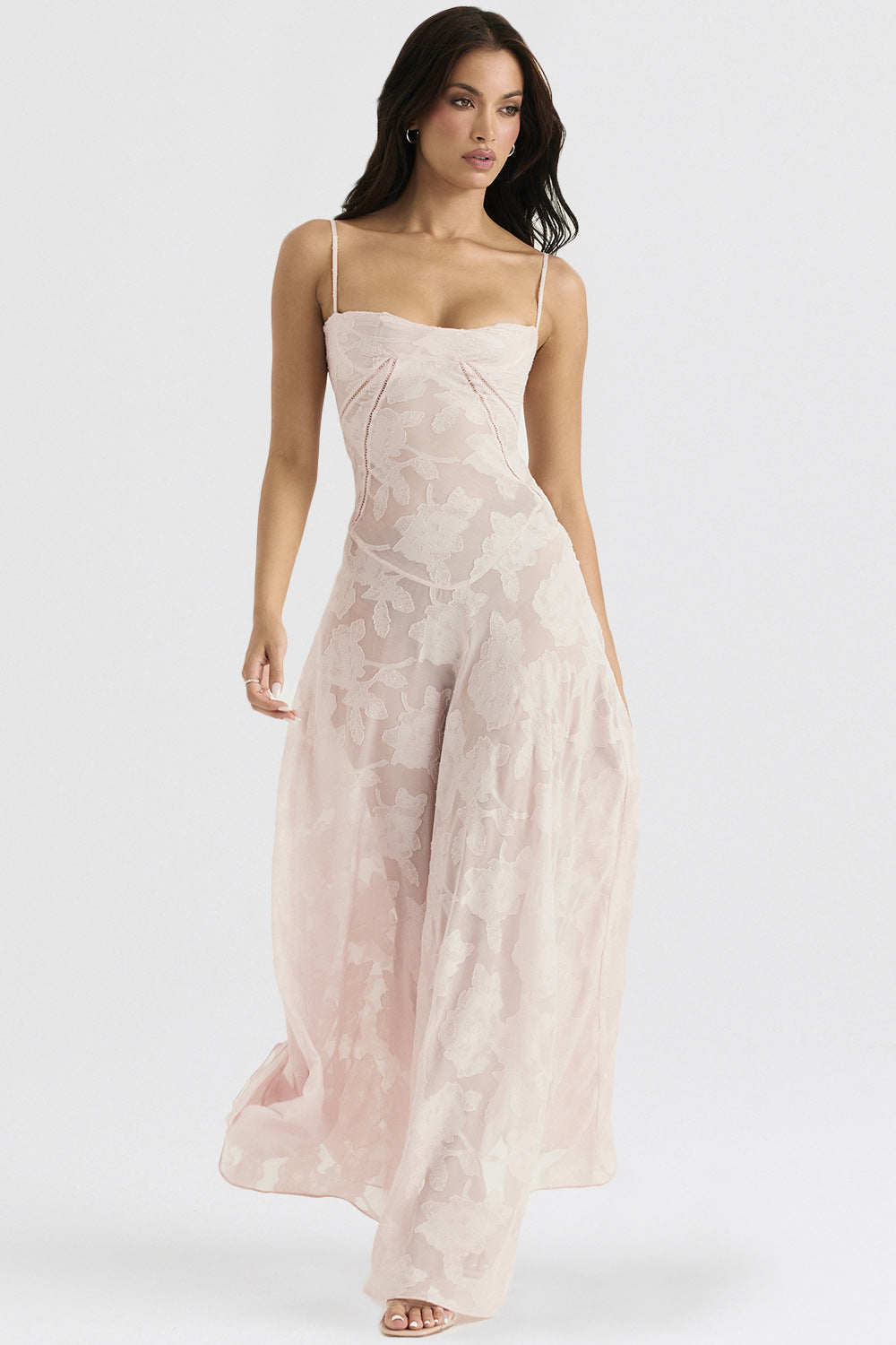 Woochic robe cocktail à bretelles dentelle épaules dénudée cintée plissée