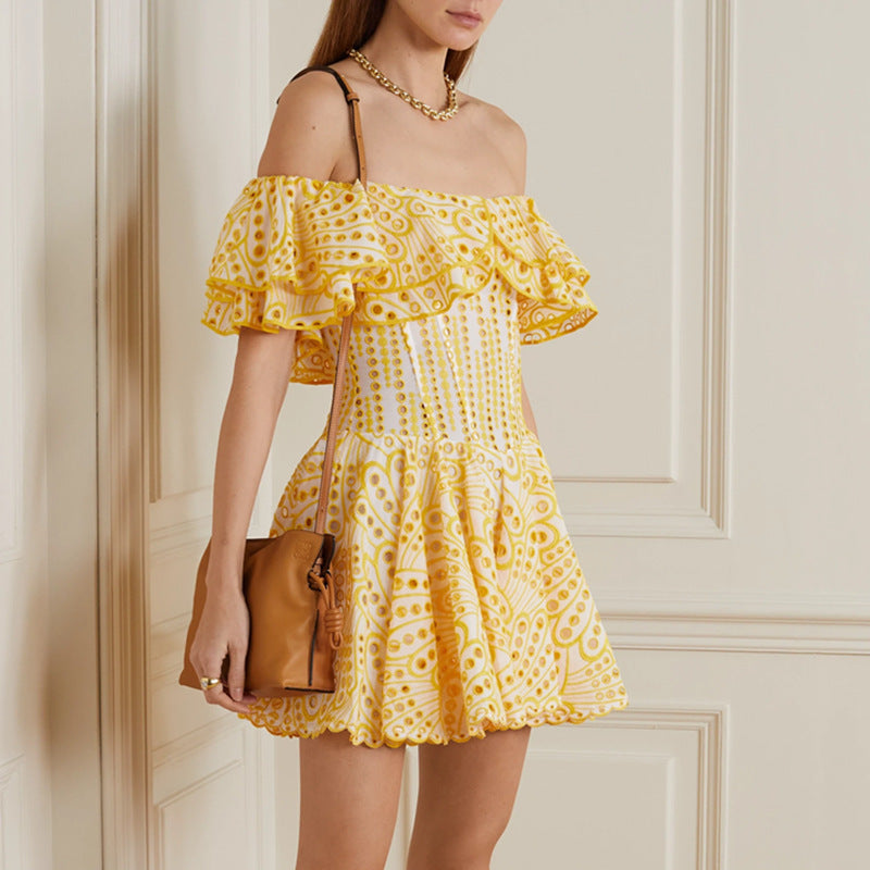 Woochic robe courte  brodée col bateau à manches bouffantes et découpe jaune S