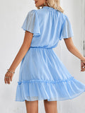 Woochic robe courte trapèze à volantée strappy v-cou manches courtes mode doux