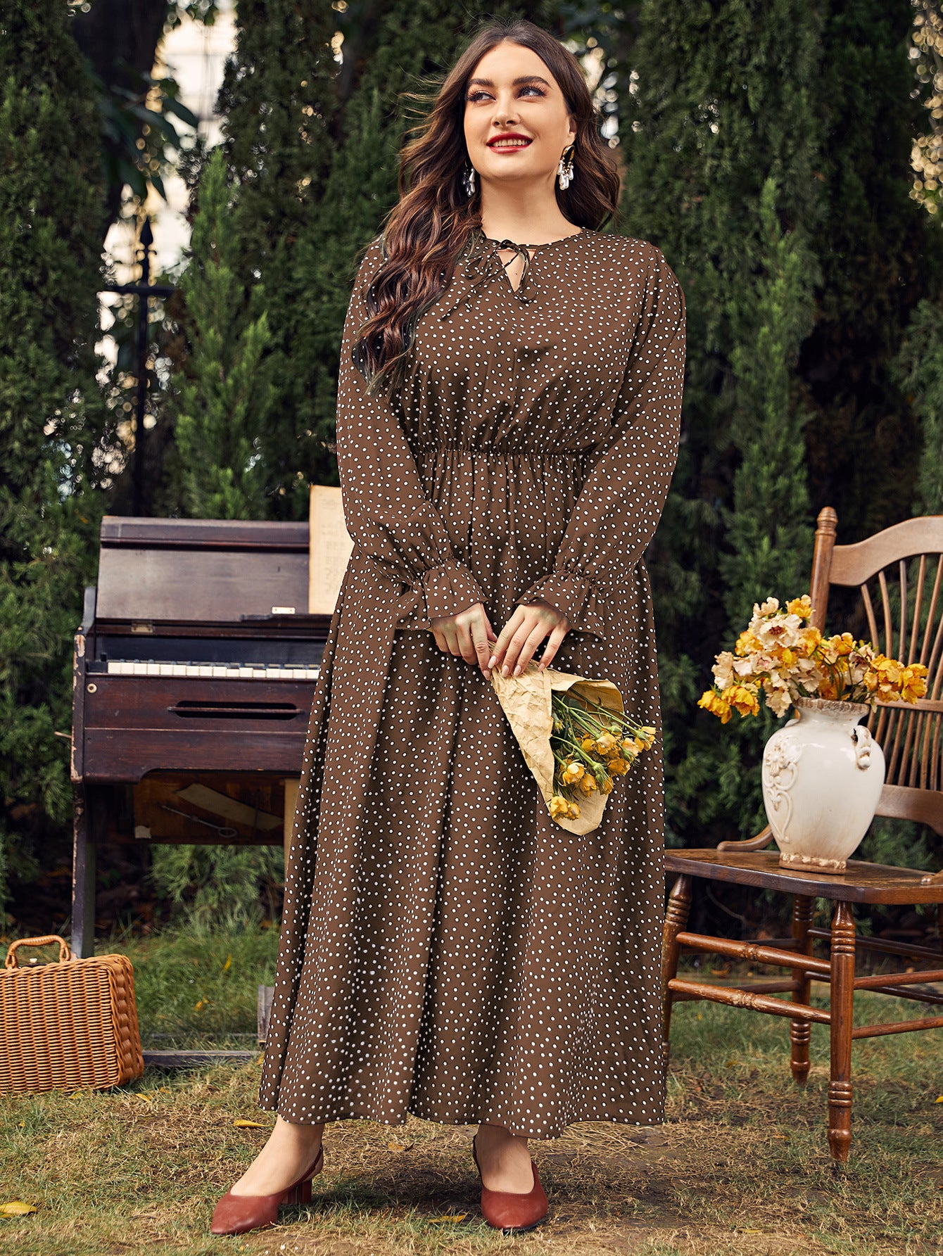Woochic robe grande taille col en rond imprimé pois trapèze manches évasées brun XL